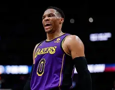 开元体育平台-快船4巨合砍81分